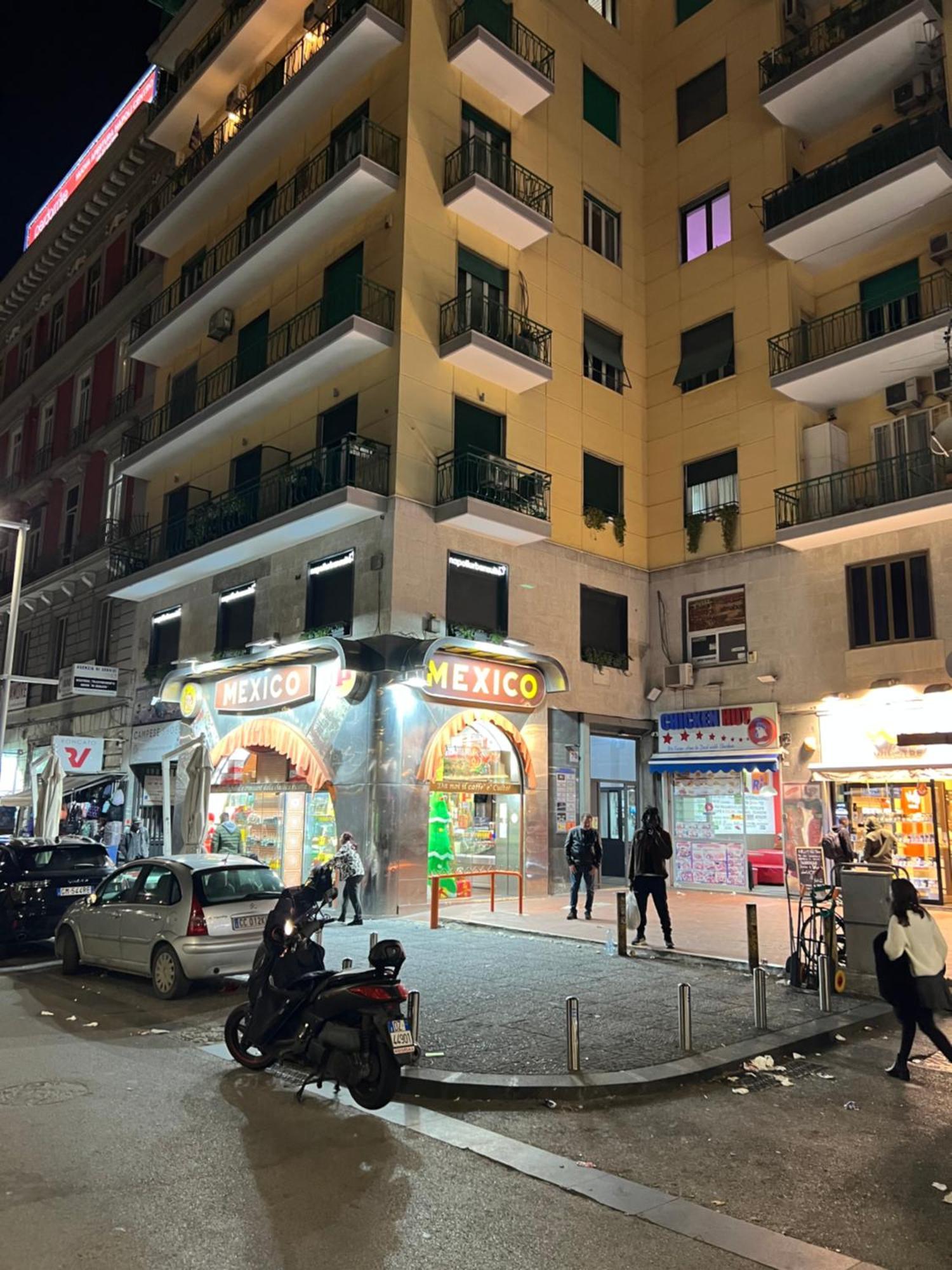Napoliurbansuite المظهر الخارجي الصورة