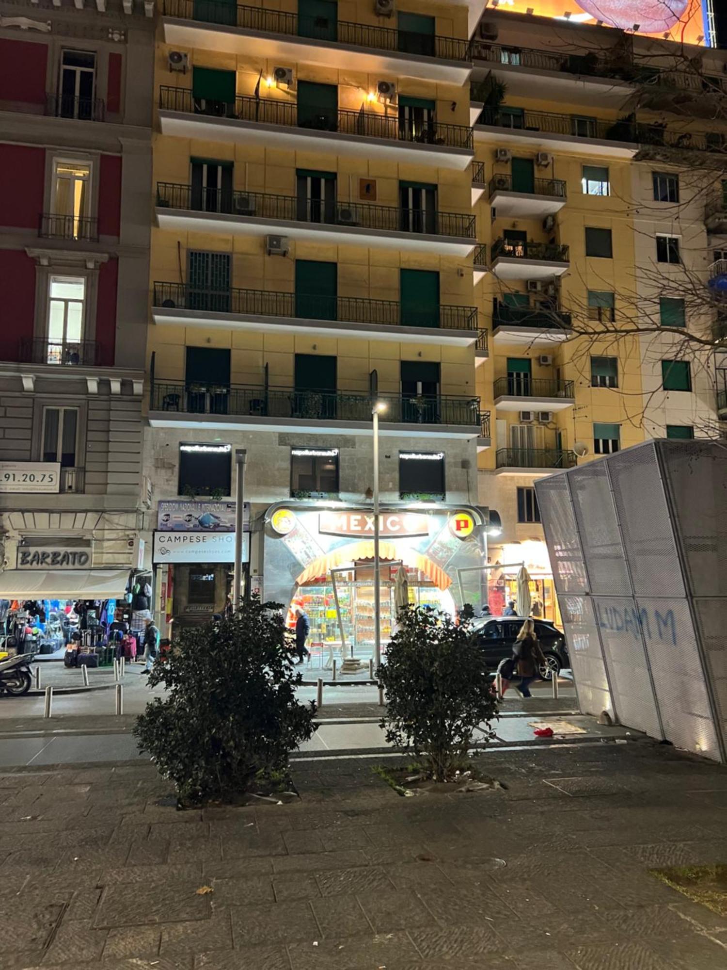 Napoliurbansuite المظهر الخارجي الصورة